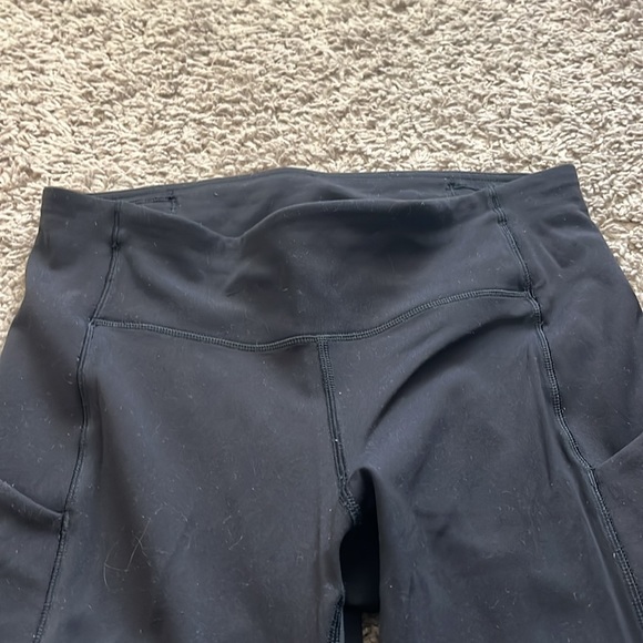 Lululemon Mid-Rise Pant with pockets 28” - Picture 4 of 7